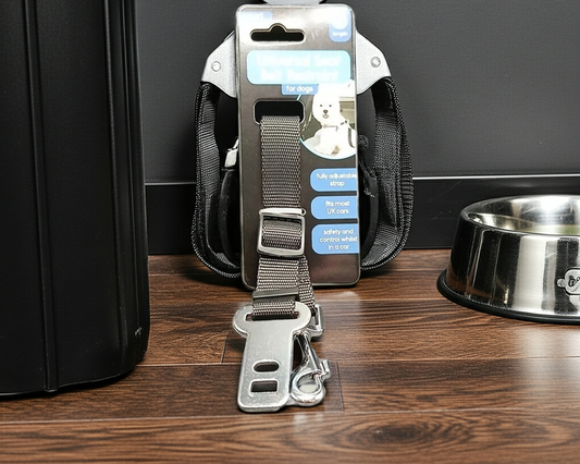 Universal seat belt restraint dogs,(30-52cms) for use in motor vehicles.