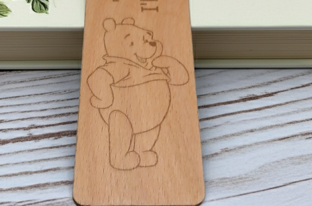Piglet & Winnie-The-Pooh, Bookmark Combo. Steamed beech Bookmarks, with tassel.