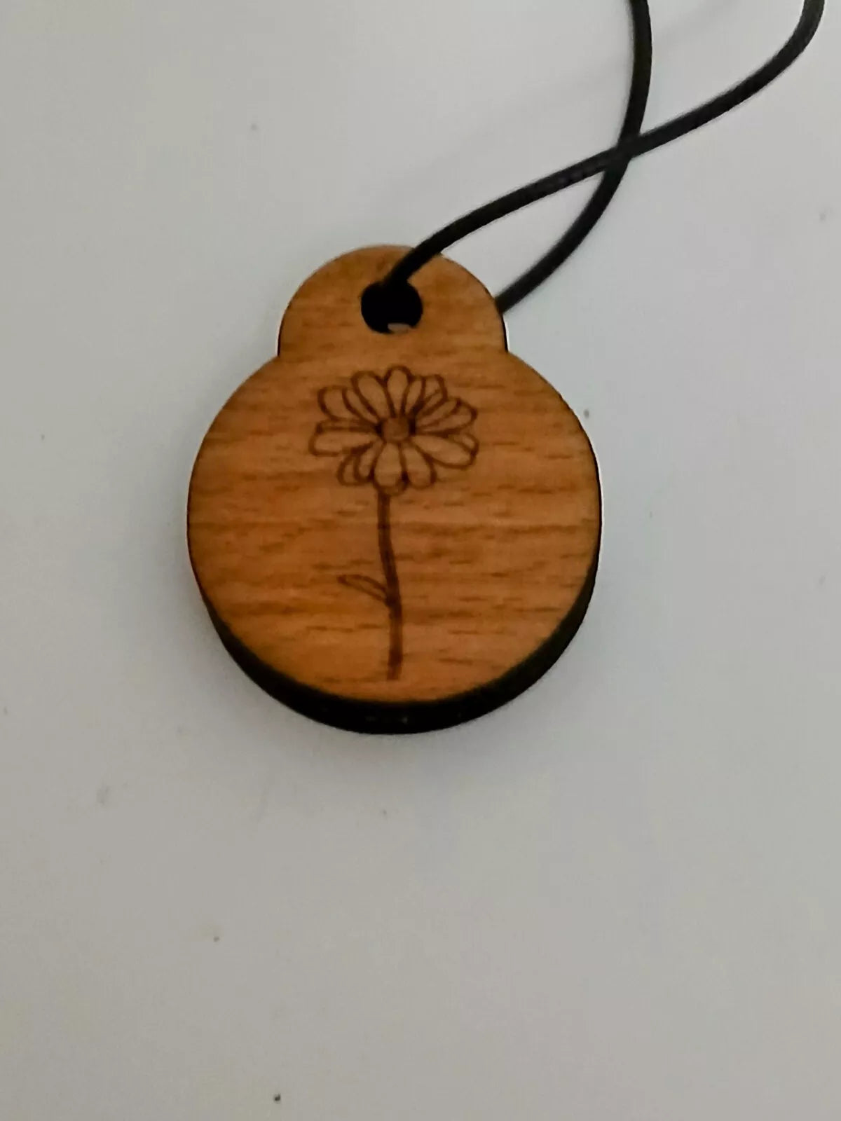 NFC Medical Pendant - Daisy