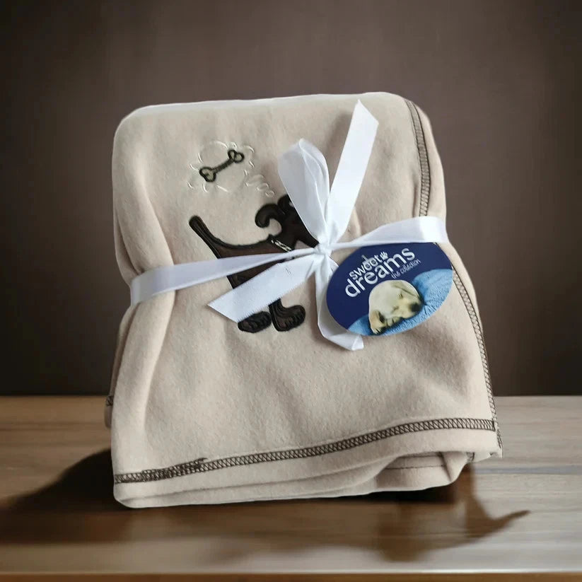 "Sweet Dreams" Cream Large Fleece Dog Blanket / Throw, (118cms x 118cms)
