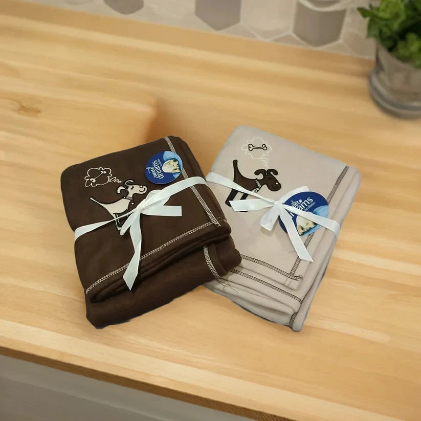 "Sweet Dreams" Brown Large Fleece Dog Blanket / Throw, (118cms x 118cms)